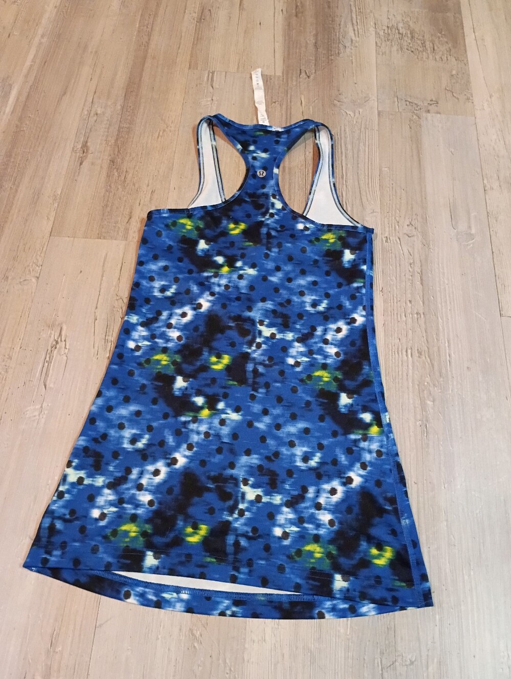 Lululemon - Picture 4 of 6